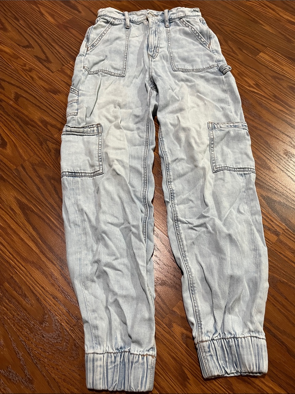 American Eagle Outfitters Light Blue Denim Cargo Joggers size 0